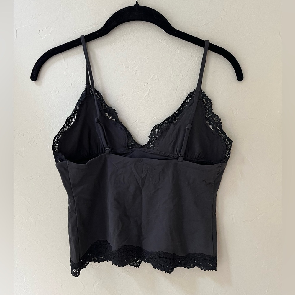 🖤NEW SKIMS FITS EVERYBODY LACE TRIANGLE CAMI ONYX XXS S M - Picture 2 of 6